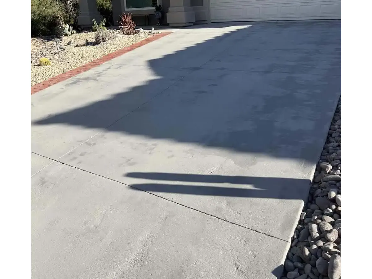 Premium Smooth Finish Border Driveway Coat