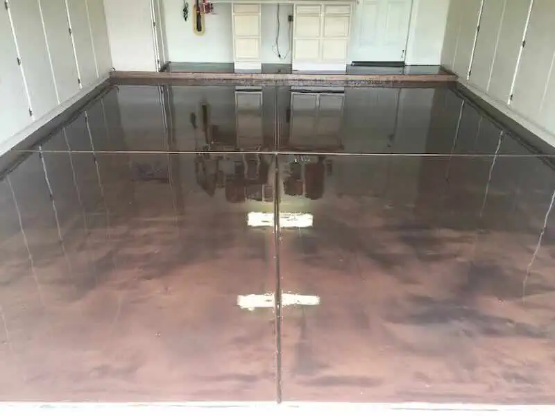 Deep Bronze Swirled Metallic Floor