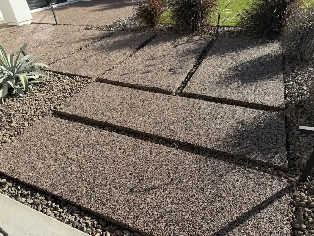 Finished Walkway Bound Pebbles Aggregate Blend