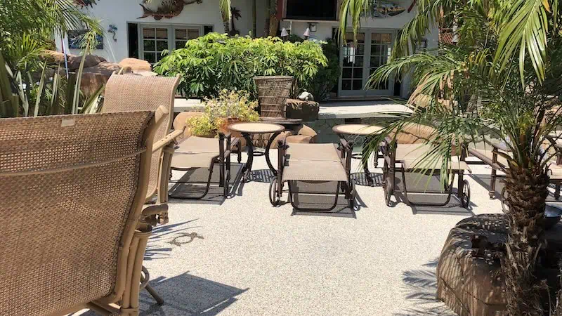 Highly Uniform Bound Stone Under Custom Desert Sun