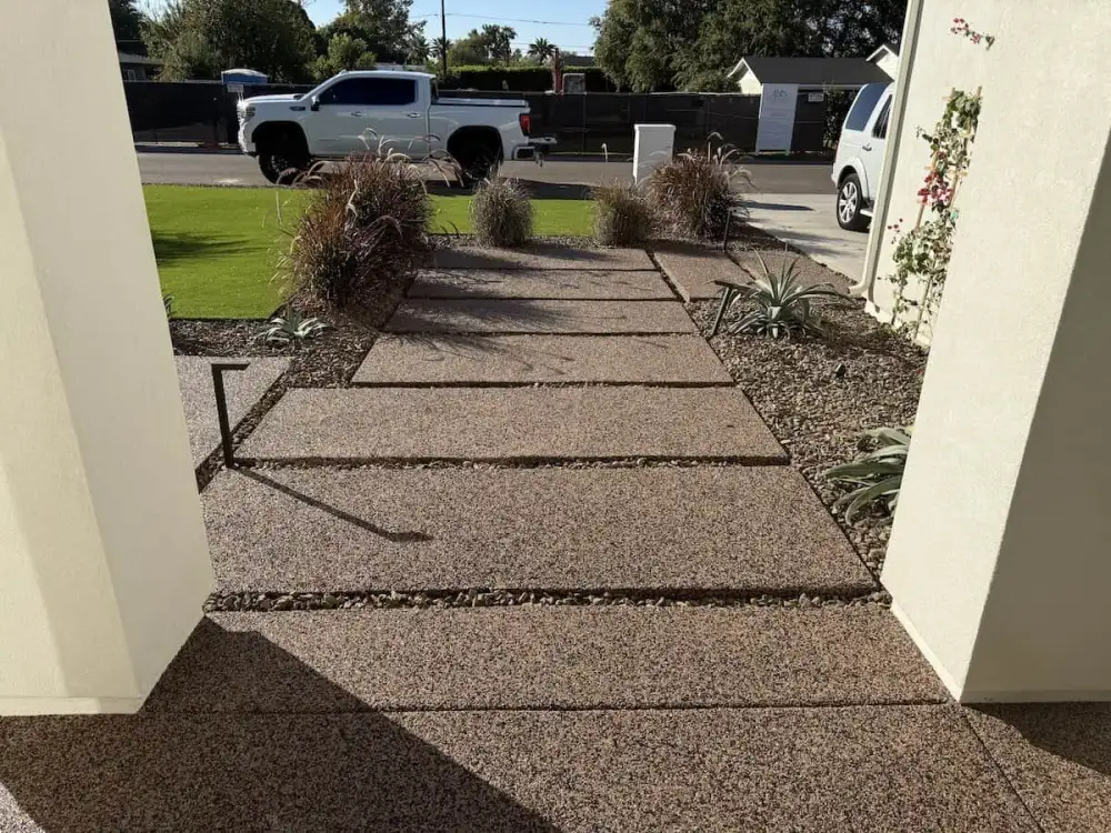 Laying Dense Natural River Slurry Edge Matrix